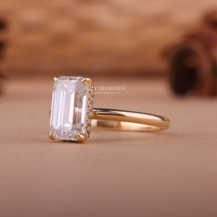 2.0CT-3.0CT Elongated Emerald F/VS1 Lab Grown Diamond Hidden Halo Engagement Ring