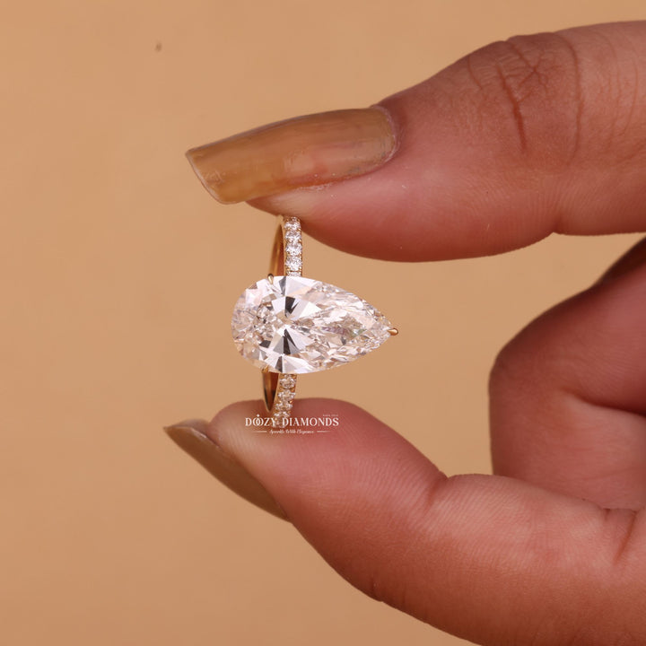 3.50CT-4.50CT Pear Cut E/VS2 Lab Grown Diamond Hidden Halo Engagement Ring