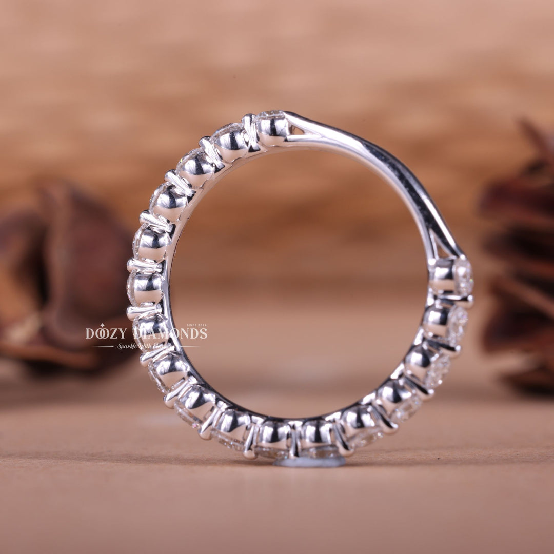Round Lab Grown Diamond EF/VVS Floating Bubble Wedding Band
