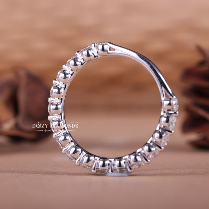 Round Lab Grown Diamond EF/VVS Floating Bubble Wedding Band
