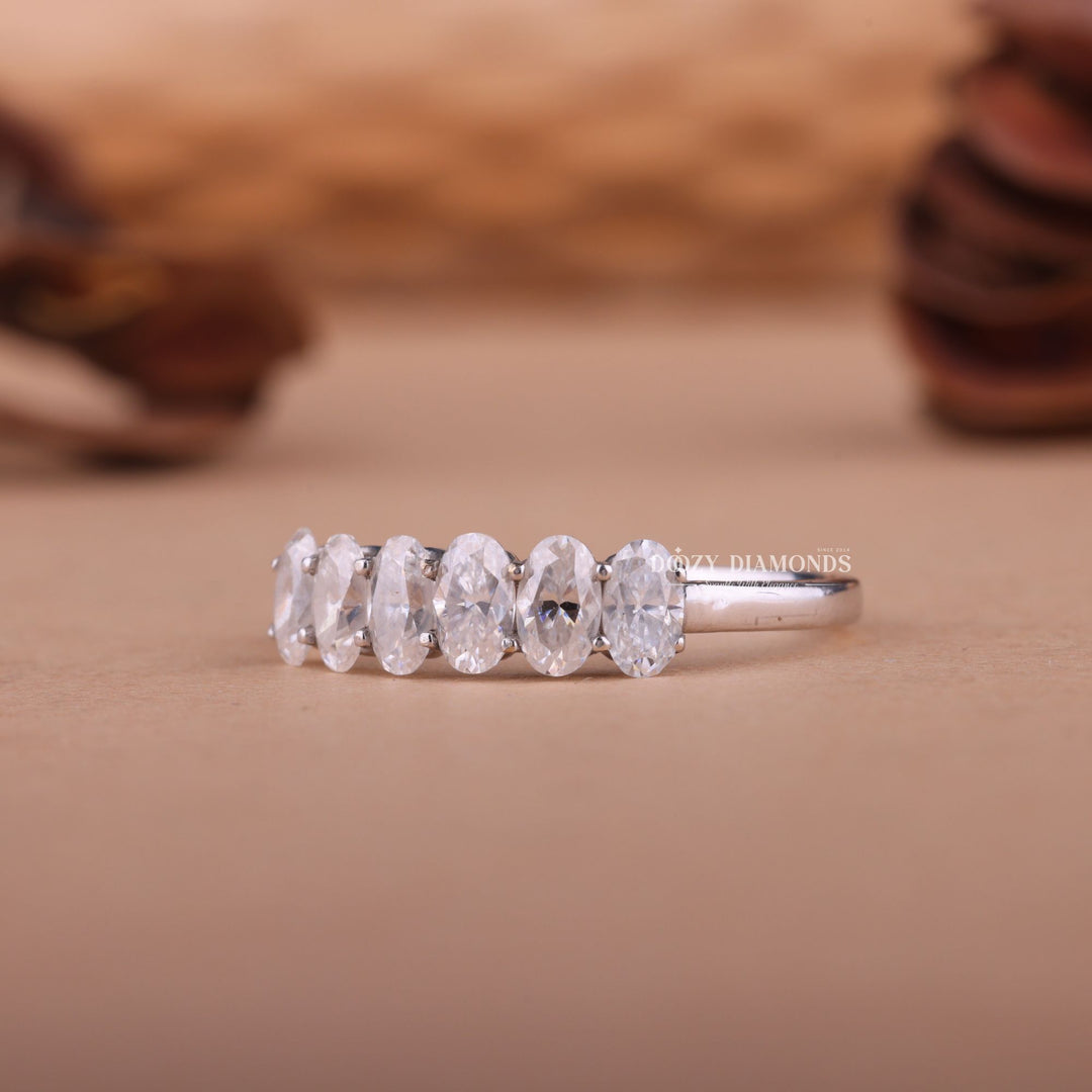 Round EF/VVS Lab Grown Diamond Six Stone Wedding Band