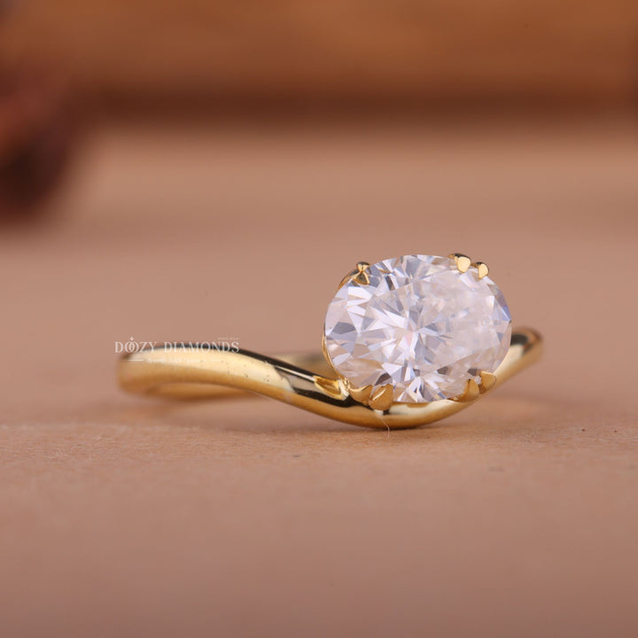 2.0CT-3.0CT East West Oval F/VS1 Lab Grown Diamond Engagement Ring