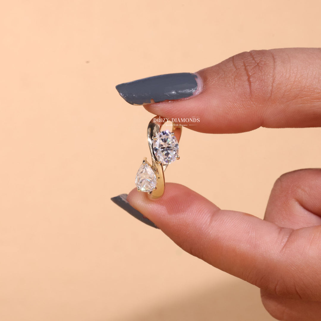 Pear & Oval Cut Lab Grown Toi et Moi Diamond E/VS1 Engagement Ring