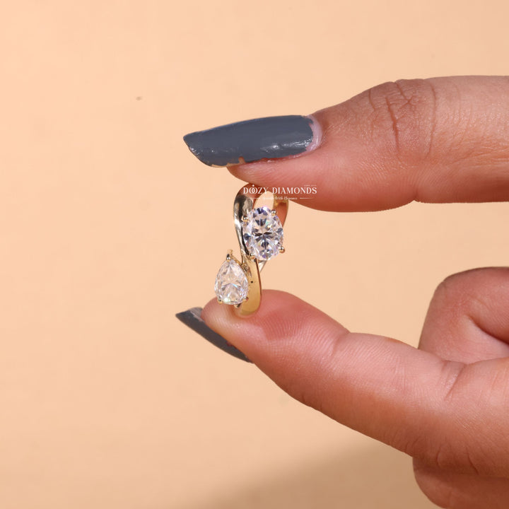 Pear & Oval Cut Lab Grown Toi et Moi Diamond E/VS1 Engagement Ring