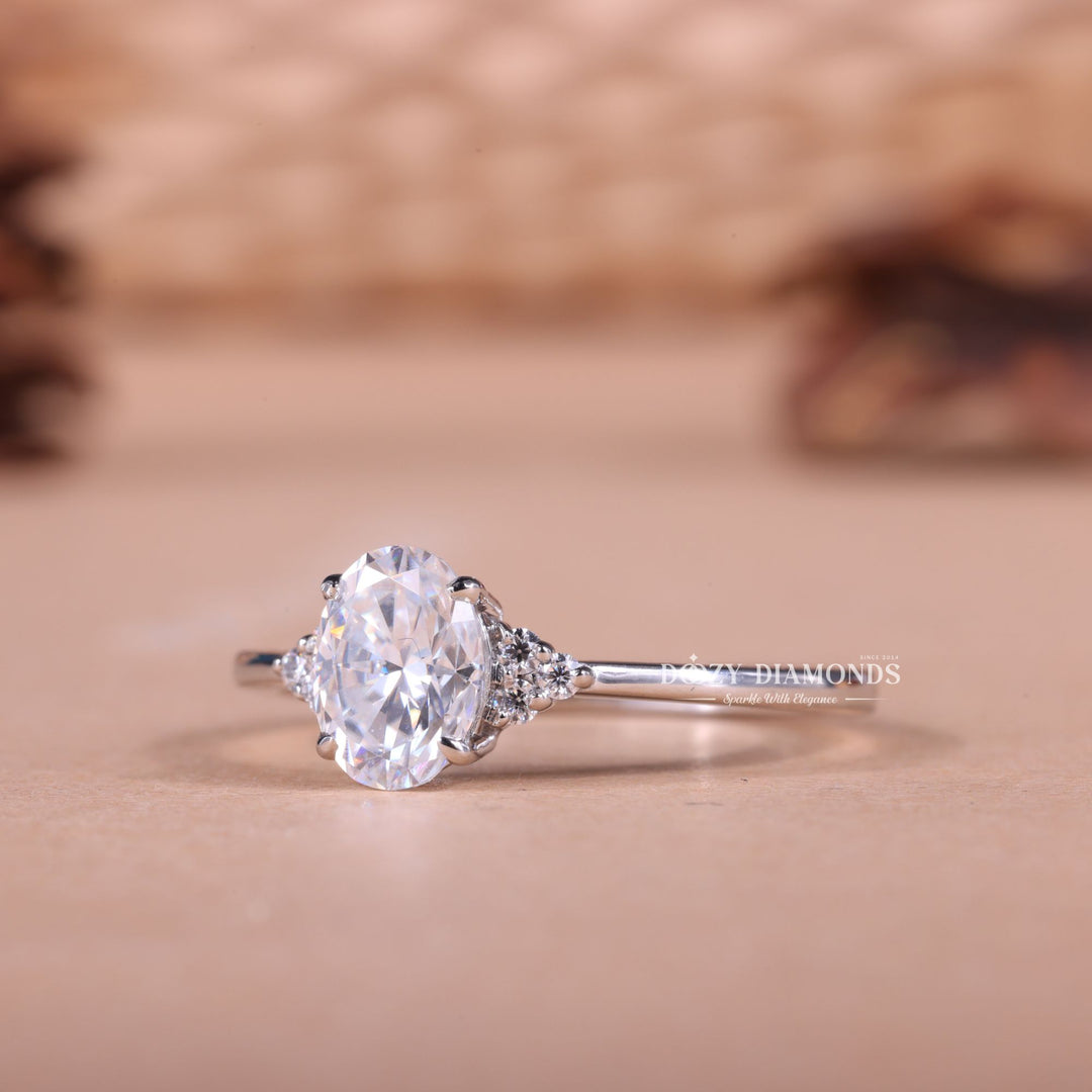 2.0CT-3.0CT Oval E/VS1 Lab Created Diamond Cluster Engagement Ring
