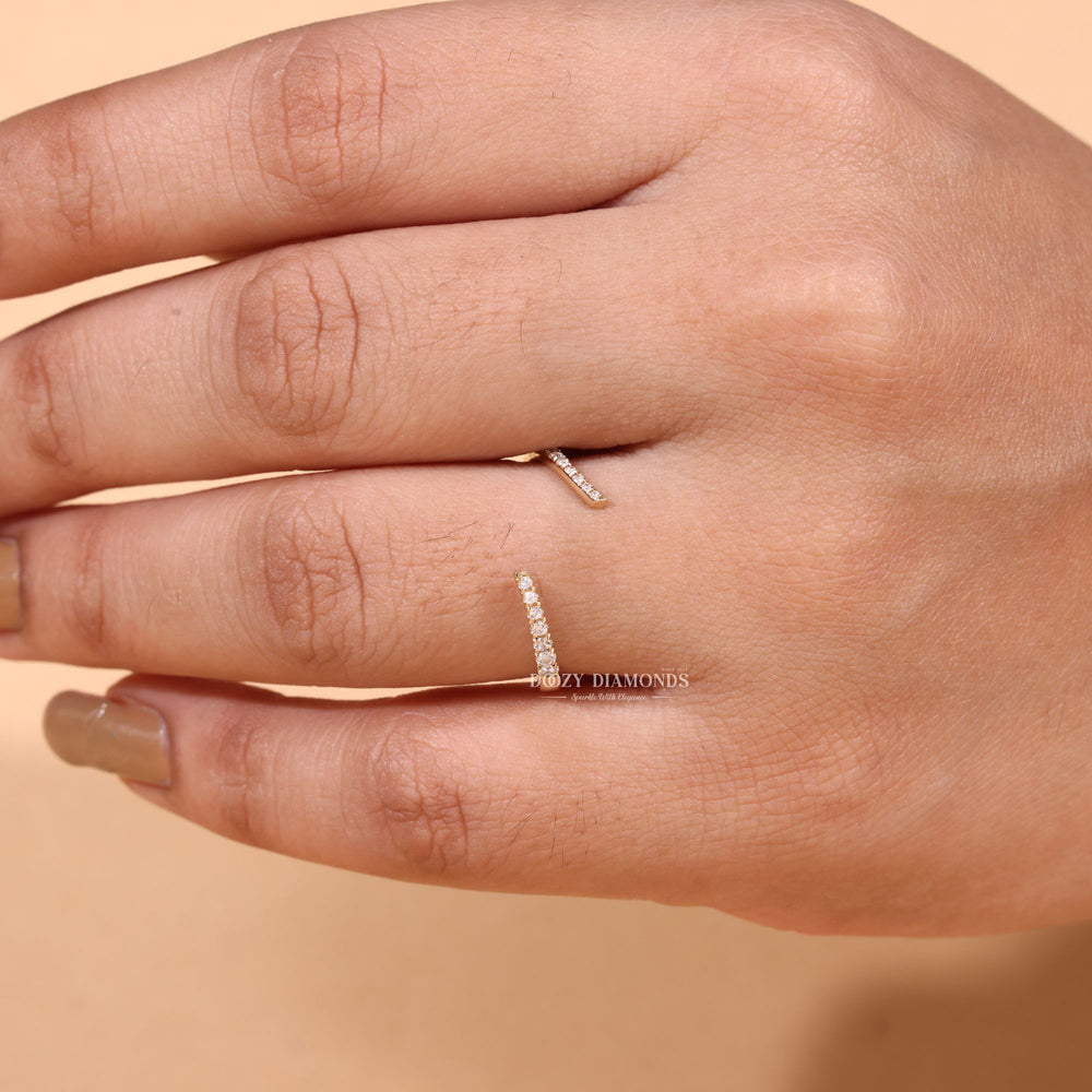 Round Cut Lab Grown Diamond EF/VVS Open Wedding Band - Doozy Diamonds