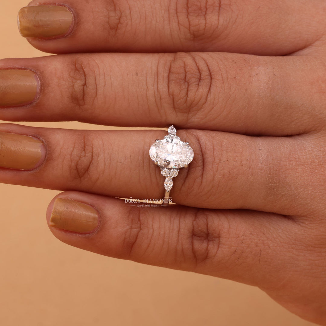 2.50CT-3.50CT Oval Cut F/VS1 Lab Grown Cluster Diamond Engagement Ring