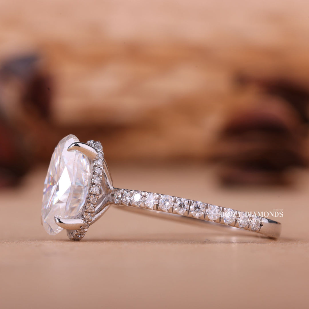 2.50CT-3.50CT Oval E/VS1 Lab Grown Diamond Hidden Halo Engagement Ring