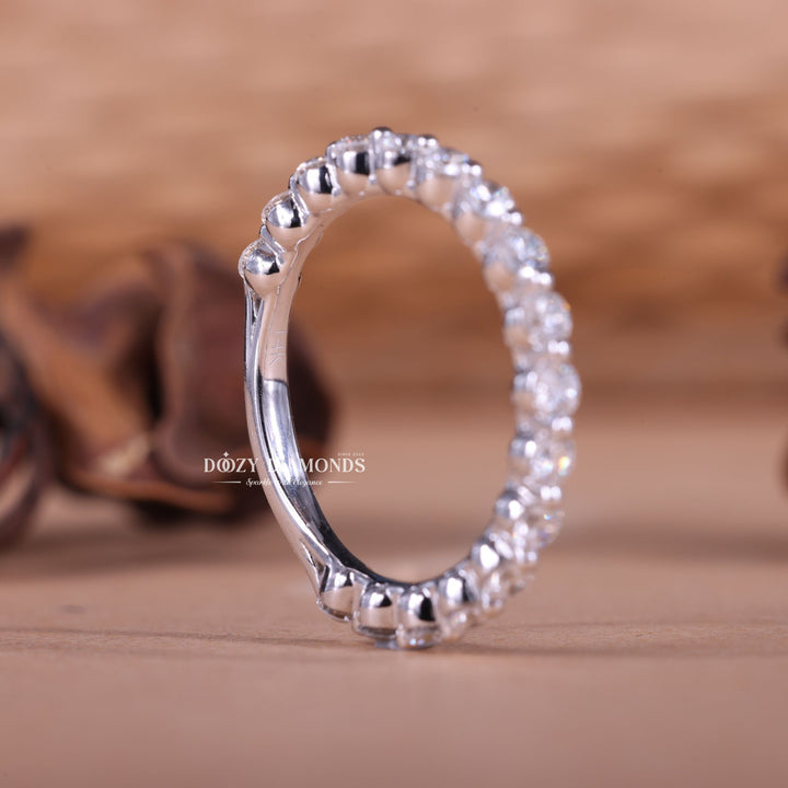 Round Lab Grown Diamond EF/VVS Floating Bubble Wedding Band