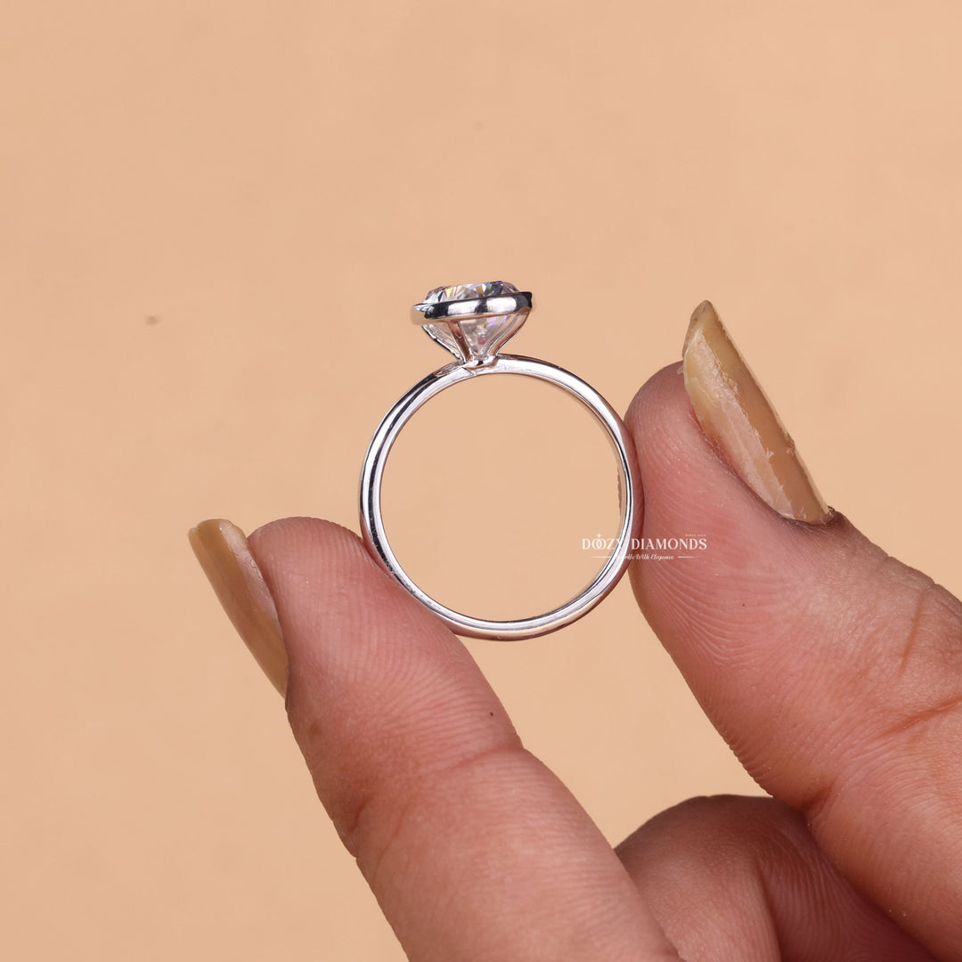 3.0CT-4.0CT Oval F/VS2 Lab Grown Diamond Bezel Set Engagement Ring