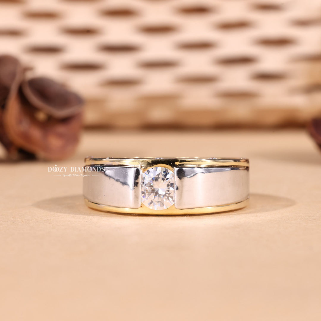 0.50CT Round Cut Lab Grown E/VS2 Diamond Unique Men's Wedding Ring