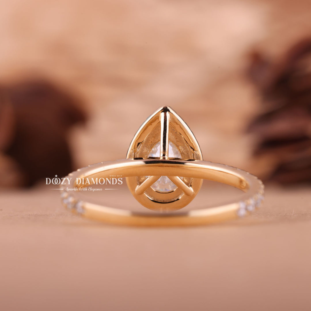 1.50CT-2.50CT Pear E/VS2 Lab Created Diamond Halo Engagement Ring