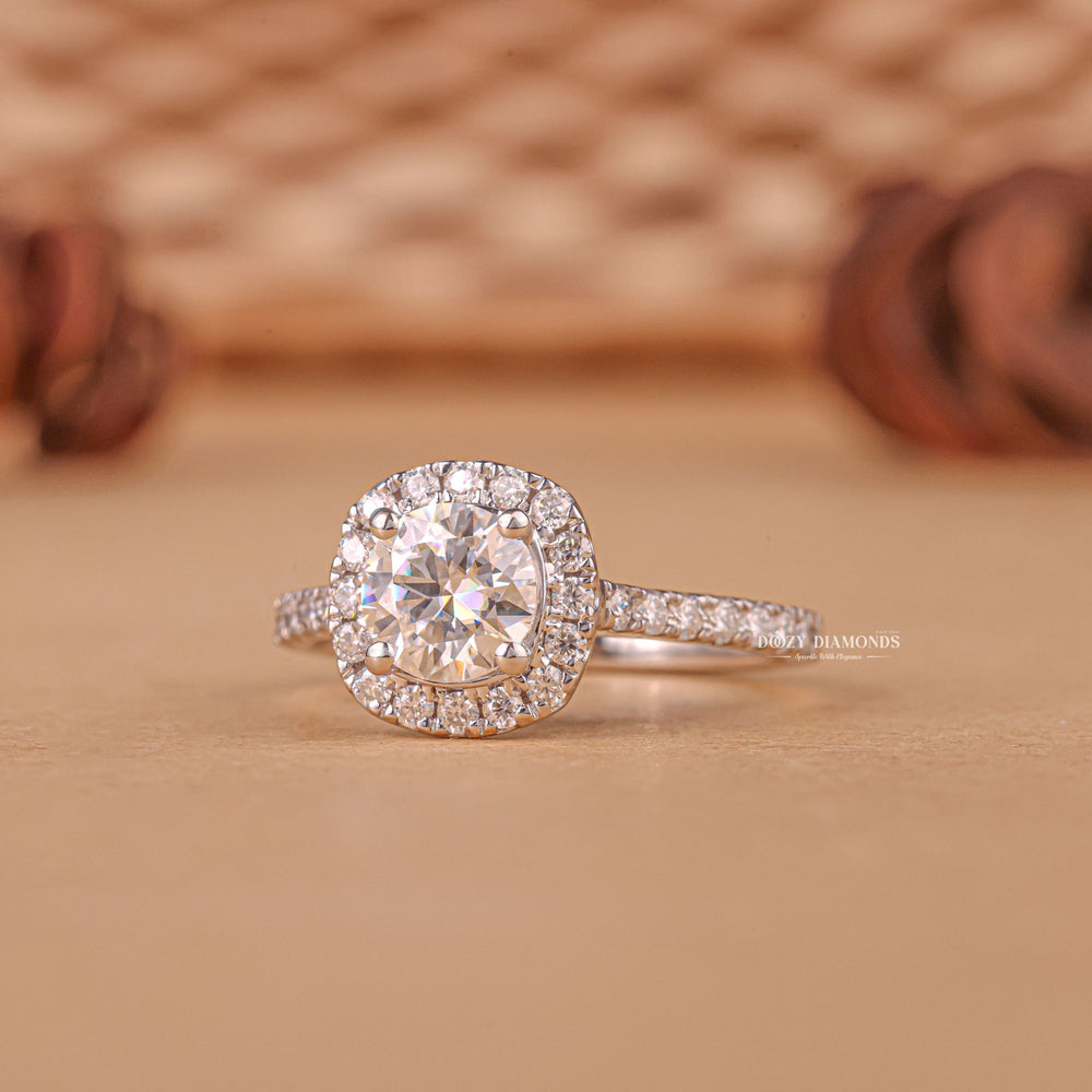 0.50CT - 1.50CT Round Cut F/VS1 Lab Grown Diamond Halo Engagement Ring - Doozy Diamonds