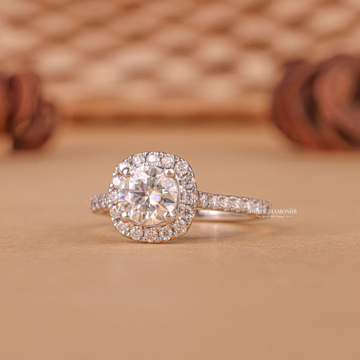 0.50CT - 1.50CT Round Cut F/VS1 Lab Grown Diamond Halo Engagement Ring - Doozy Diamonds