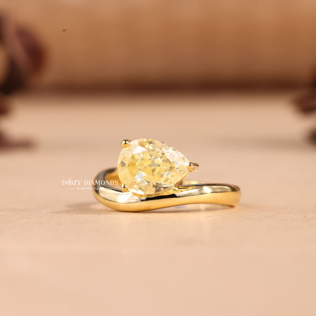 2.0CT-3.0CT Yellow Pear Cut E/VS1 Lab Grown Waves Diamond Engagement Ring