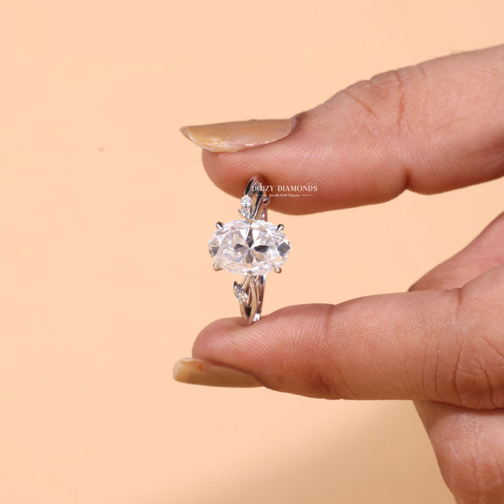2.50CT-3.50CT Oval Cut E/VS1 Lab Grown Diamond Nature Inspired Engagement Ring