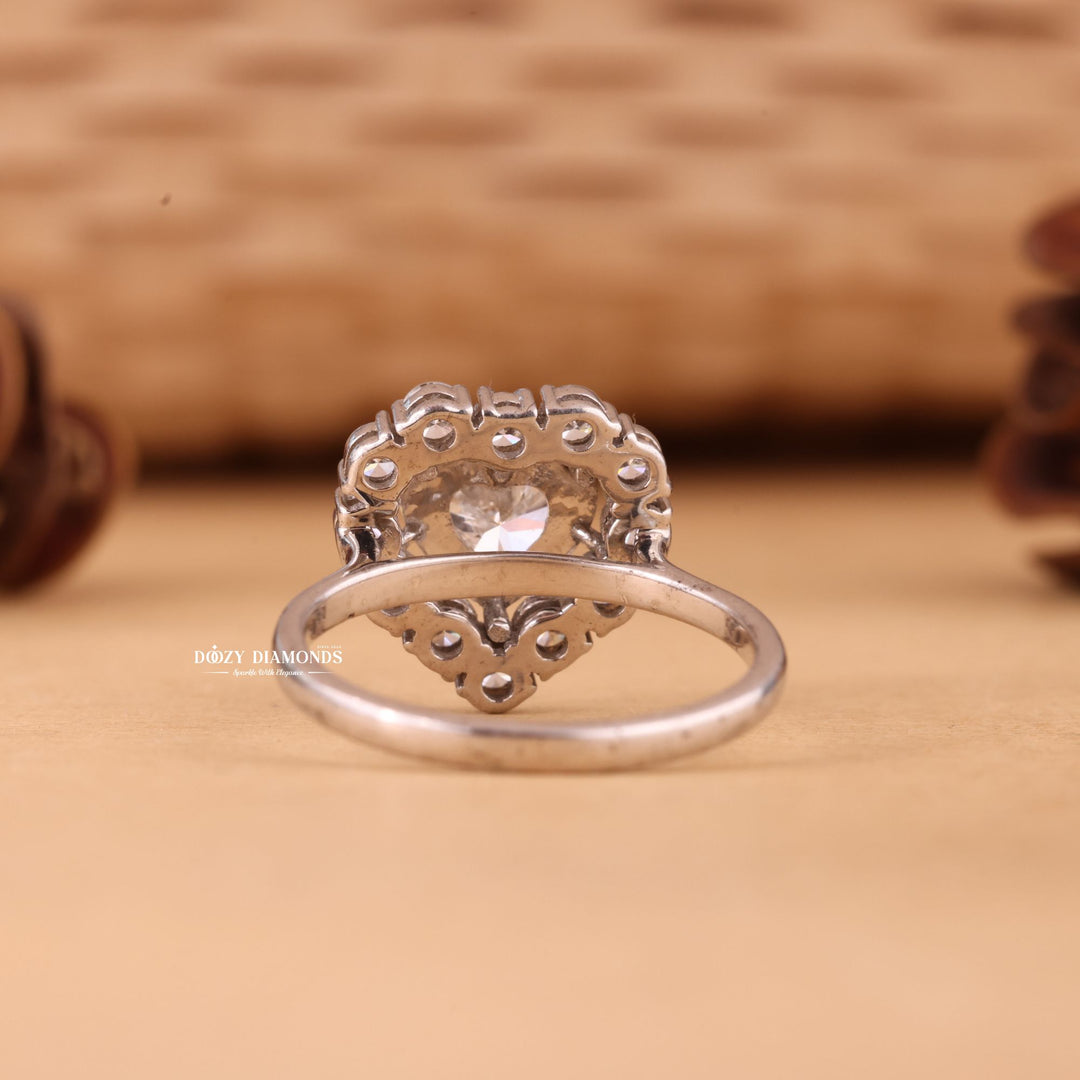 1.0CT-2.0CT Heart Cut E/VS1 Lab Grown Diamond Halo Engagement Ring