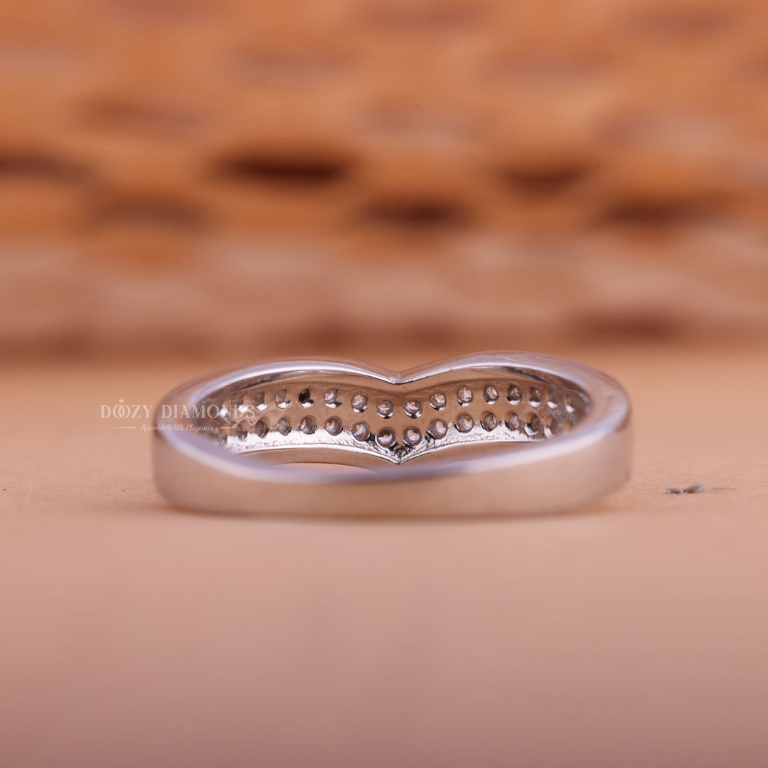 Round Diamond CVD EF/VVS Half Eternity Curved Wedding Band