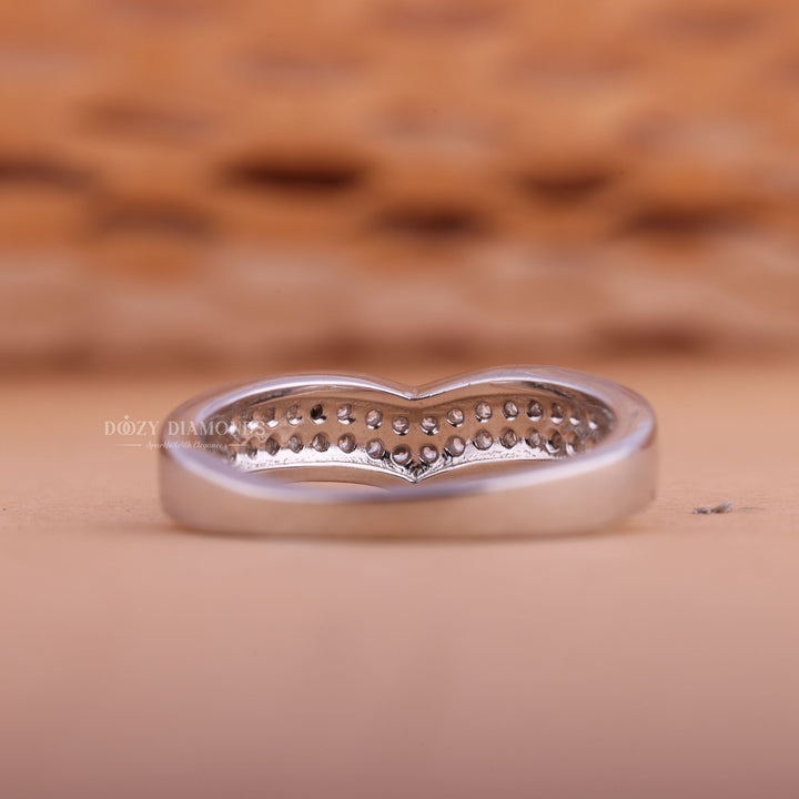 Round Diamond CVD EF/VVS Half Eternity Curved Wedding Band