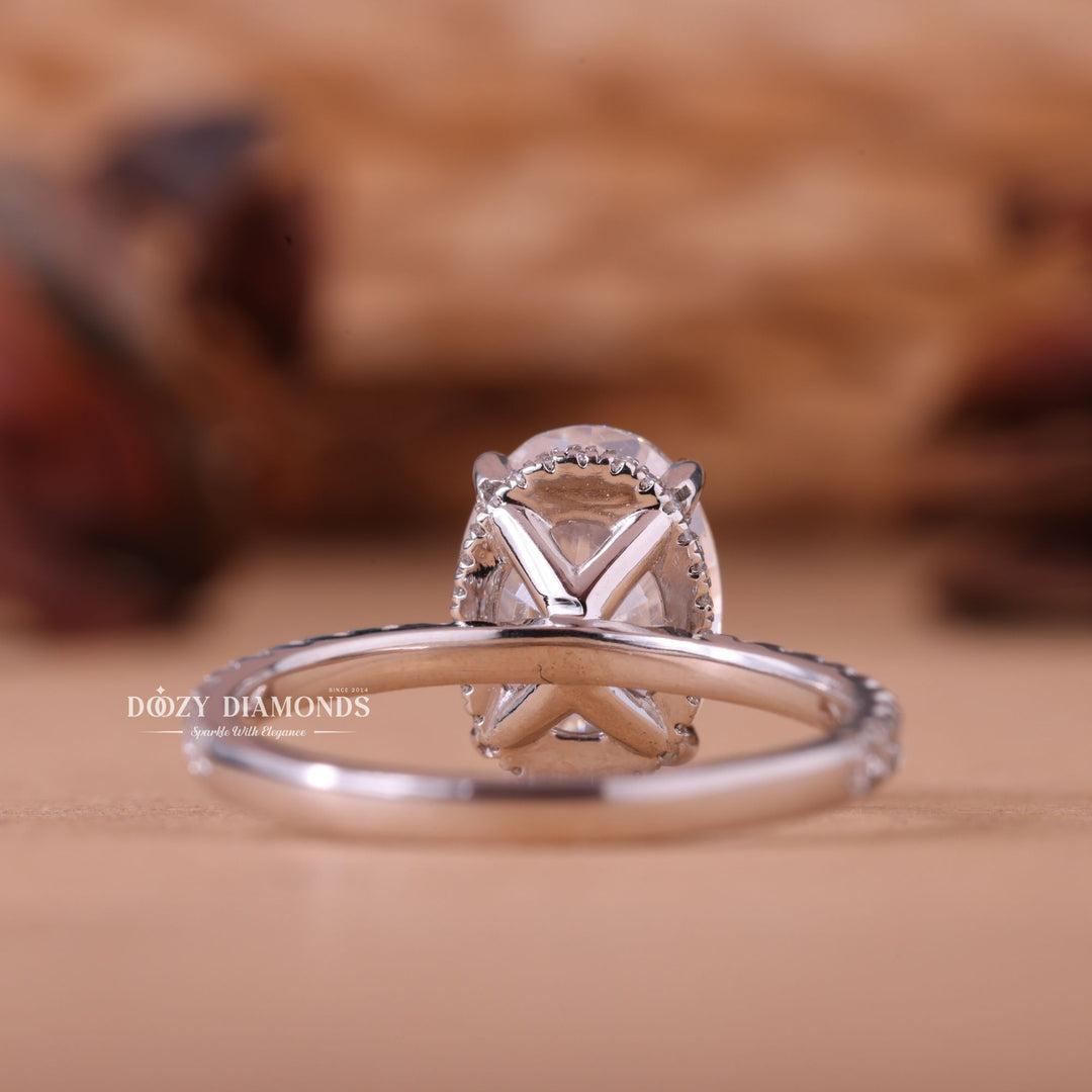 2.50CT-3.50CT Oval E/VS1 Lab Grown Diamond Hidden Halo Engagement Ring