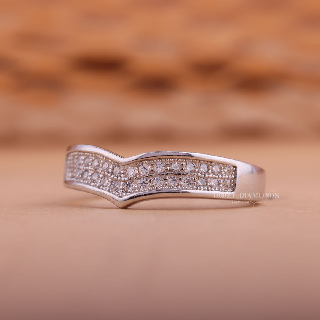 Round Diamond CVD EF/VVS Half Eternity Curved Wedding Band