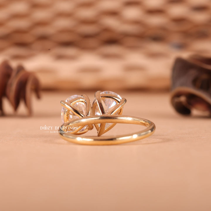 Pear & Oval Cut Lab Grown Diamond E/VS2 Toi et Moi Engagement Ring