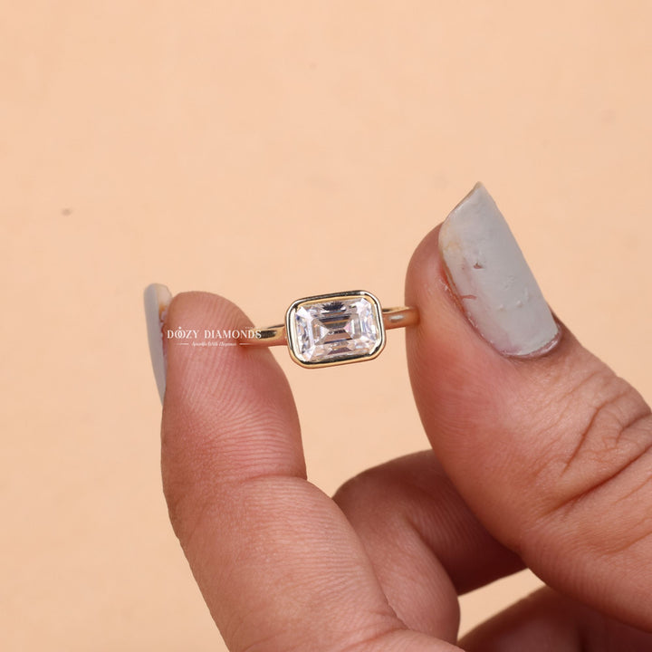 2.0CT-3.0CT Bezel Set Emerald F/VS2 Lab Grown Diamond Engagement Ring