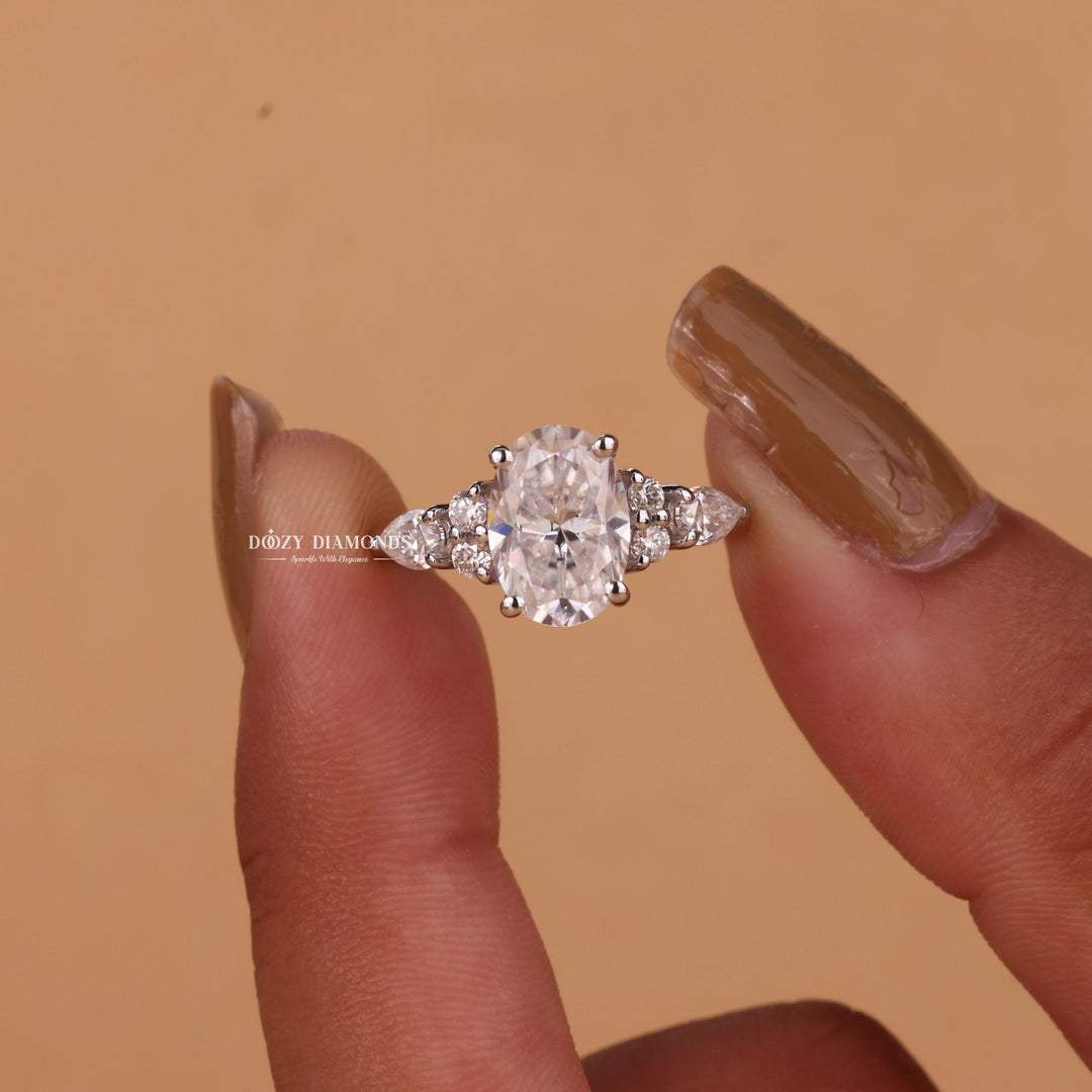 1.50CT-2.50CT Oval Cut E/VS1 Lab Grown Diamond Cluster Engagement Ring