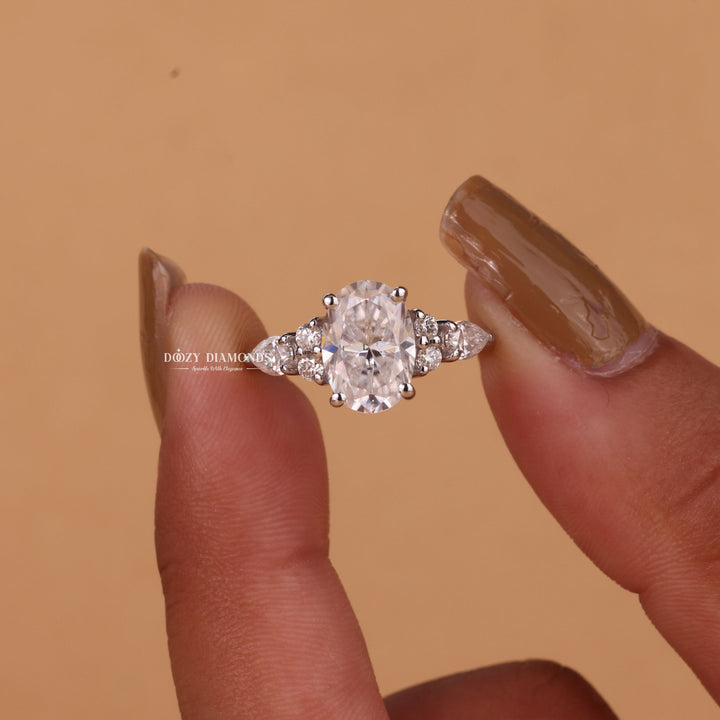 1.50CT-2.50CT Oval Cut E/VS1 Lab Grown Diamond Cluster Engagement Ring