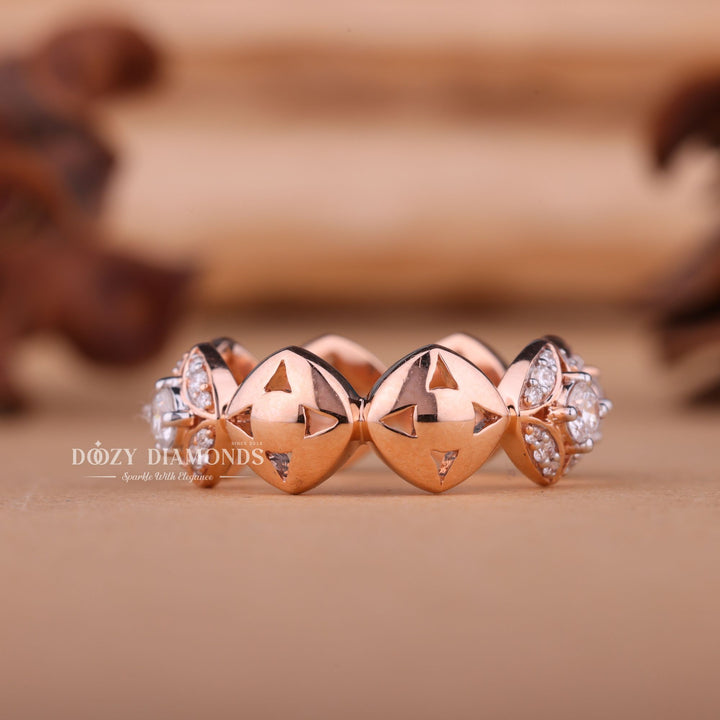 Round EF/VVS Diamond Lab Grown Unique Flower Shape Wedding Band