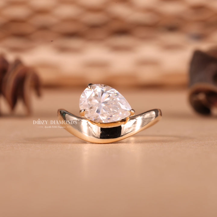 2.0CT-3.0CT East West Pear E/VS1 Lab Grown Diamond Unique Wave Engagement Ring