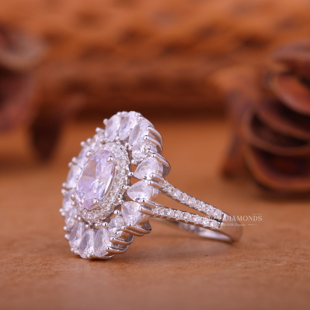 1.0CT-2.0CT Oval Halo Cluster F/VS1 Lab Grown Diamond Engagement Ring