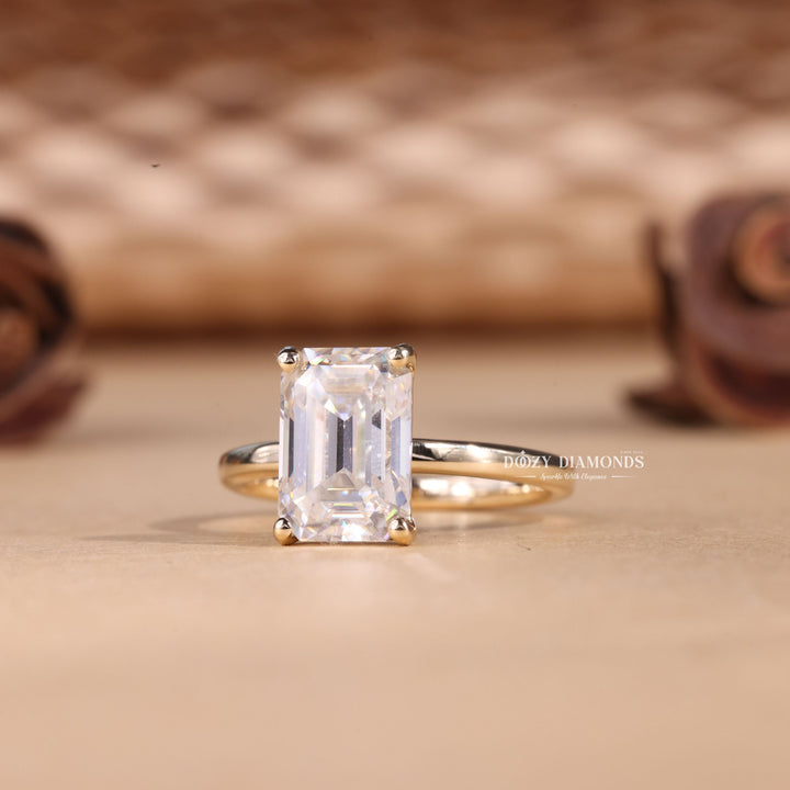 2.0CT-3.0CT Emerald Cut E/VS1 Lab Grown Solitaire Diamond Engagement Ring