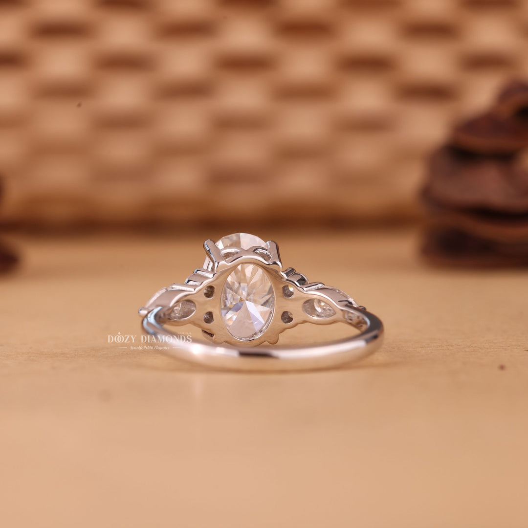 1.50CT-2.50CT Oval Cut E/VS1 Lab Grown Diamond Cluster Engagement Ring
