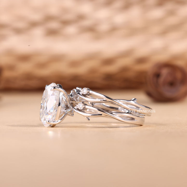 2.50CT Oval Cut EF-VS2 Lab Grown Twig Engagement Ring with Stacking Wedding Band