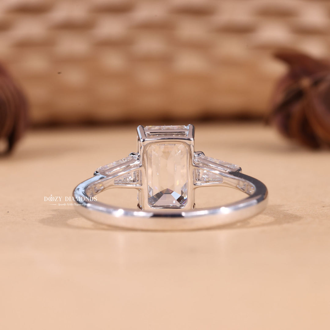 3.0CT-4.0CT Emerald Cut F/VS1 Lab Grown Three Stone Diamond Engagement Ring