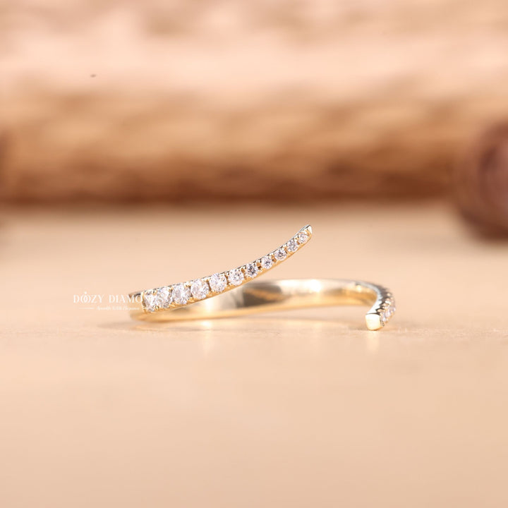 Round Cut Lab Grown Diamond EF/VVS Open Wedding Band