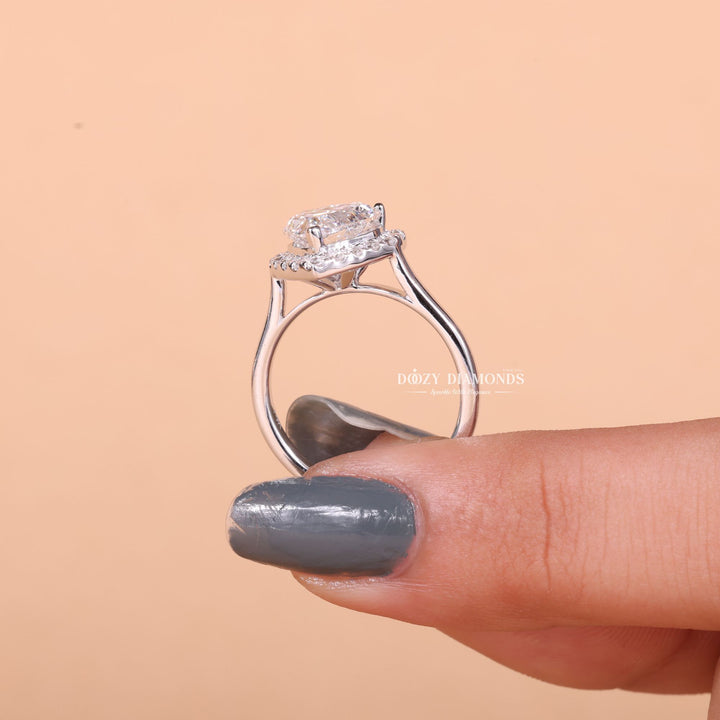 1.50CT-2.50CT Heart E/VS2 Lab Grown Diamond Halo Engagement Ring