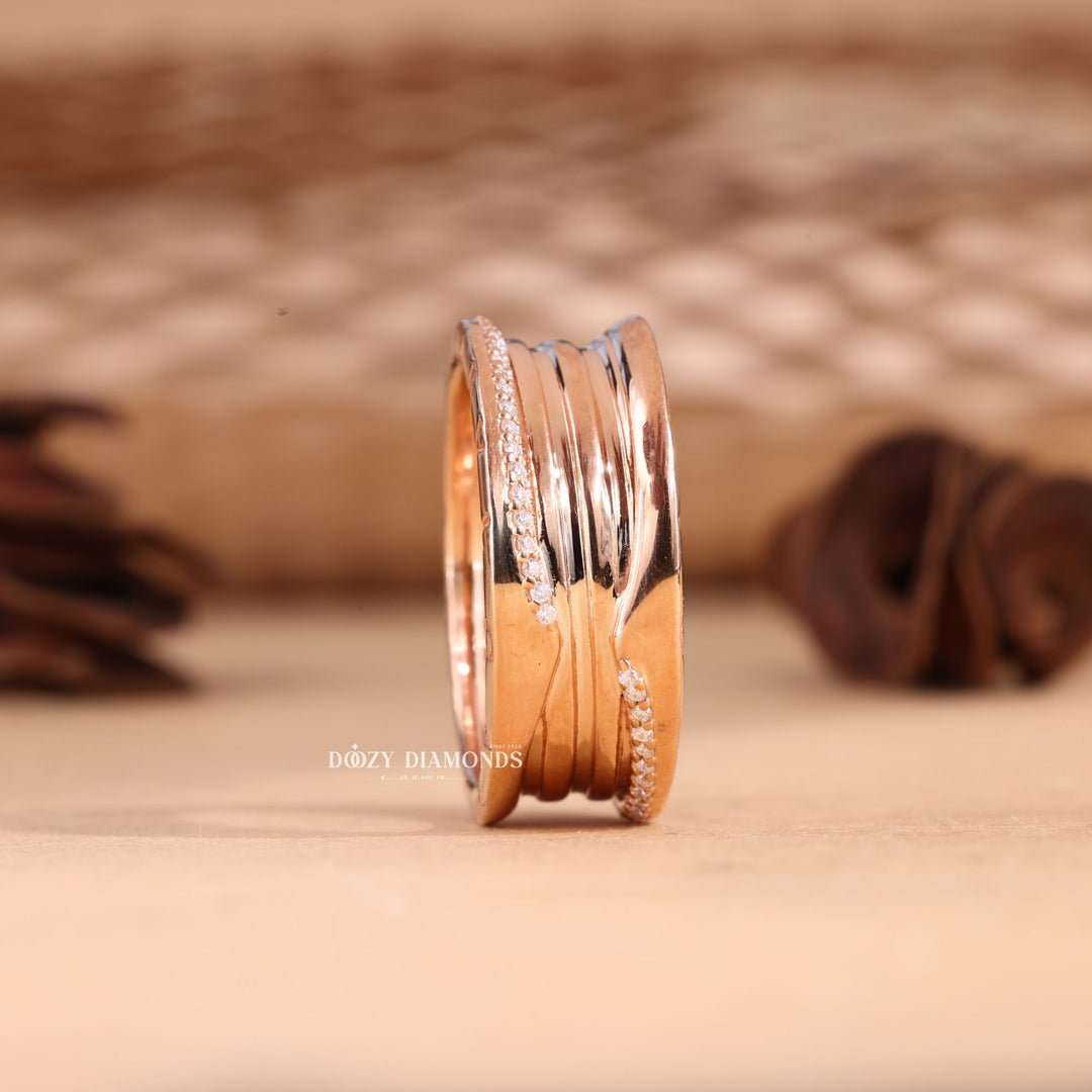 Round Cut Lab Grown Diamond EF/VVS Cigar Wedding Band for Her