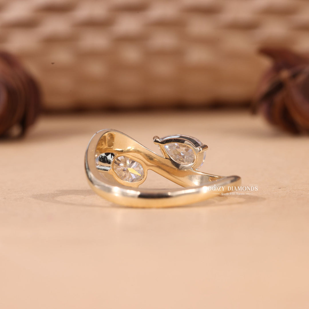 Pear & Oval Cut Lab Grown Toi et Moi Diamond E/VS1 Engagement Ring