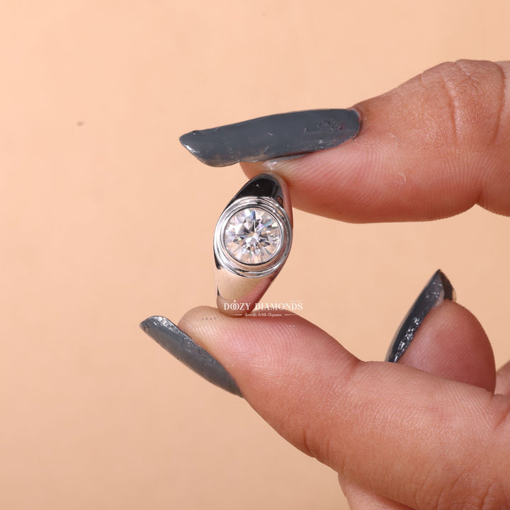 1.0CT-2.0CT Round Cut E/VS1 Lab Grown Diamond Dome Engagement Ring