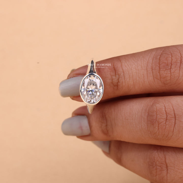 3.0CT-5.0CT Bezel Set Oval F/VS1 Lab Grown Diamond East West Engagement Ring