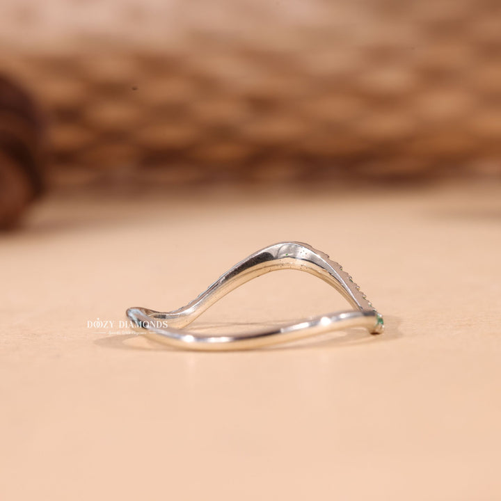 Green Round Cut Lab Grown Diamond EF/VVS Waves Wedding Band