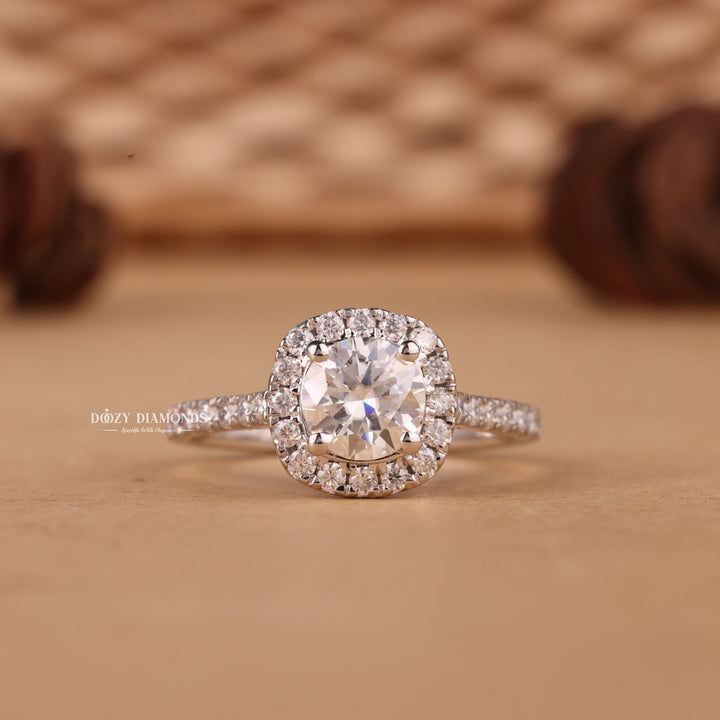 0.50CT-1.50CT Round Cut F/VS1 Lab Grown Diamond Halo Engagement Ring