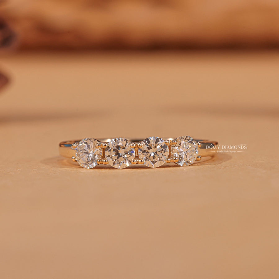 FourStoneBand
FourStoneRing
MultiStoneRing
FourStoneBandRing