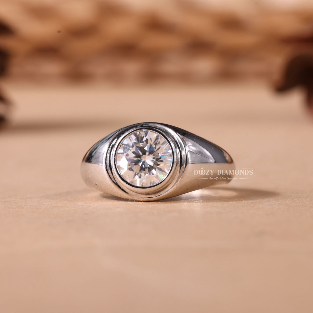 1.0CT-2.0CT Round Cut E/VS1 Lab Grown Diamond Dome Engagement Ring