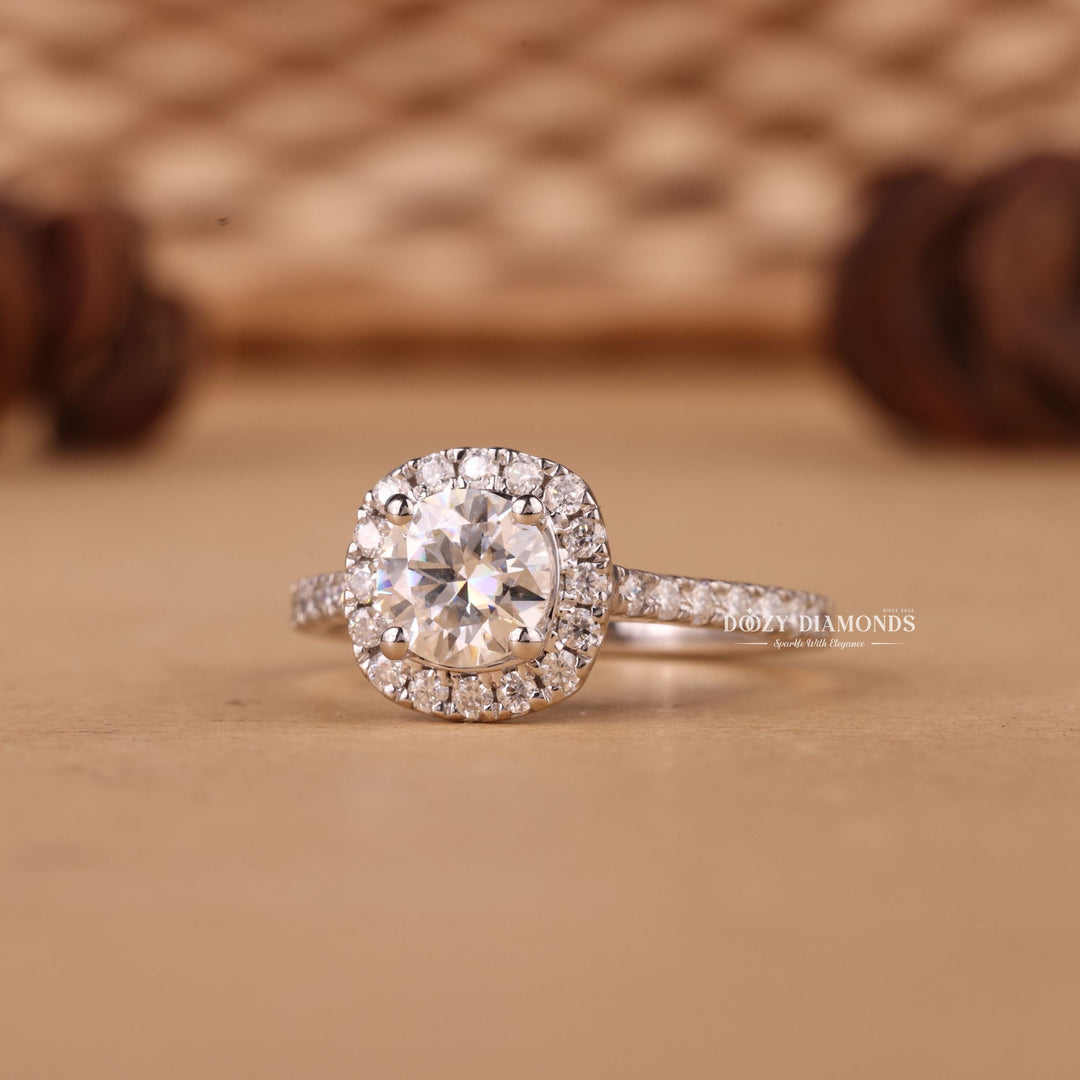 0.50CT-1.50CT Round Cut F/VS1 Lab Grown Diamond Halo Engagement Ring