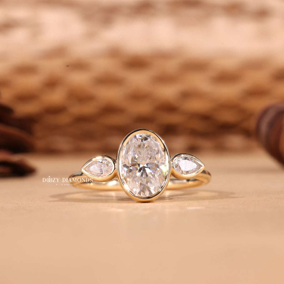 3.0CT-4.0CT Bezel Set Oval Cut F/VS1 Lab Grown Diamond Trilogy Engagement Ring