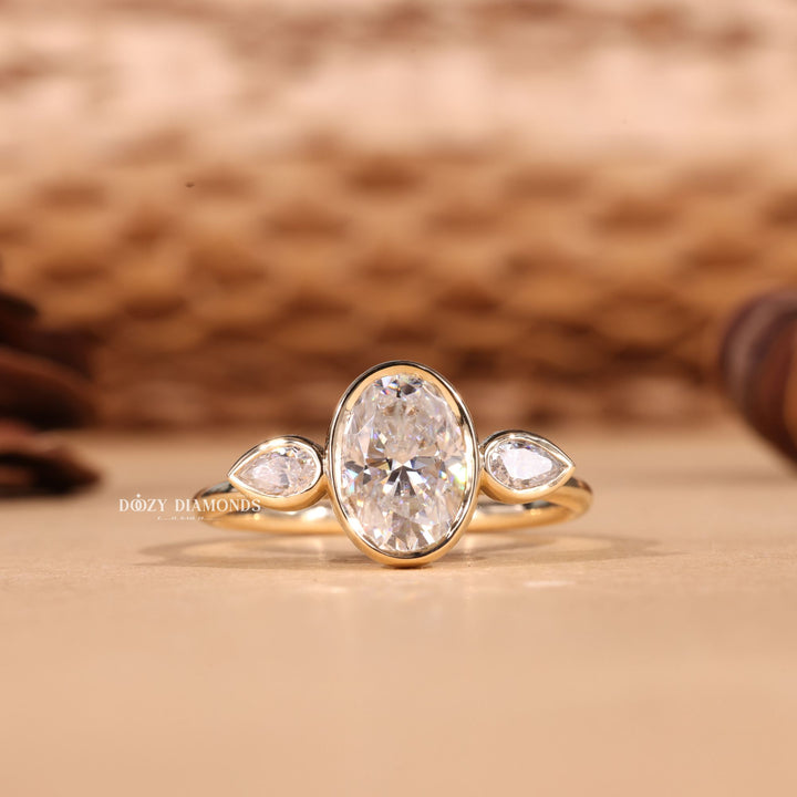 3.0CT-4.0CT Bezel Set Oval Cut F/VS1 Lab Grown Diamond Trilogy Engagement Ring