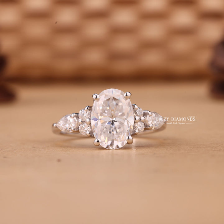 1.50CT-2.50CT Oval Cut E/VS1 Lab Grown Diamond Cluster Engagement Ring